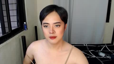 Snapshot of marikosue01 chatting on February 4, 9:17 am marikosue online show from February 4, 9:17 am