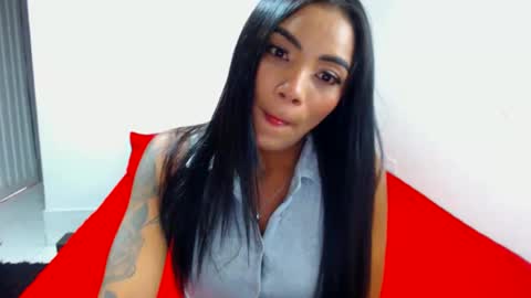 marisa online show from November 19, 8:18 pm