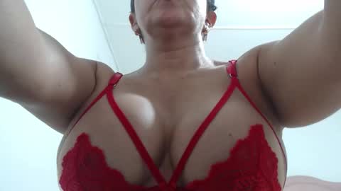 mariska_69 online show from January 18, 9:46 pm