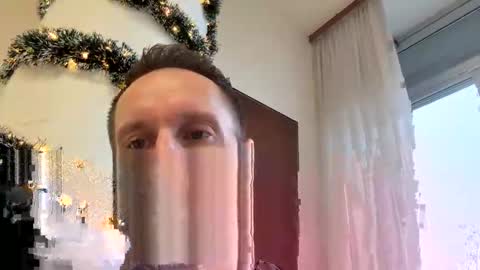 Mark online show from December 16, 8:31 am