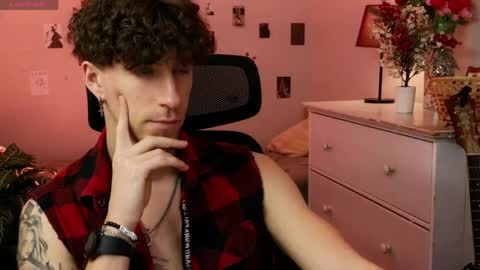 mark_caron online show from April 23, 9:05 pm