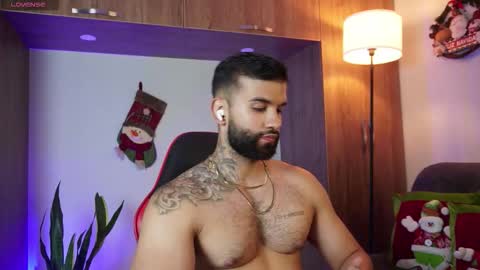 Mark online show from November 28, 11:34 pm