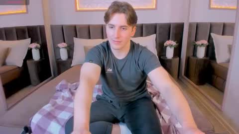 Mark online show from November 20, 1:10 pm