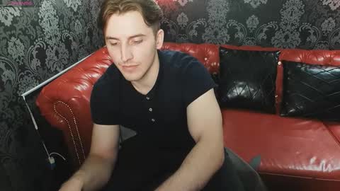 Mark online show from November 12, 12:51 pm