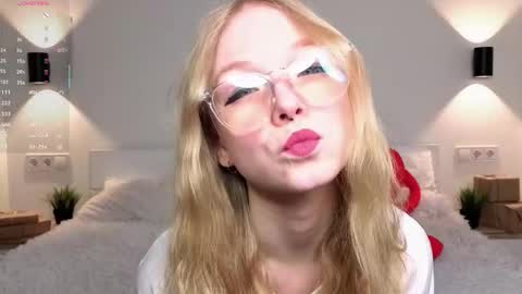 markettadeerman online show from February 19, 4:33 am