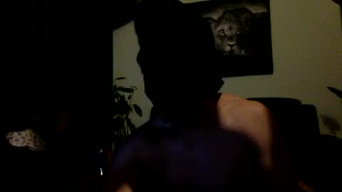 markroux123 online show from May 3, 3:01 am