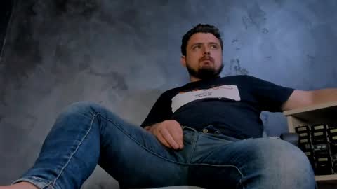 MARK online show from April 19, 6:10 pm