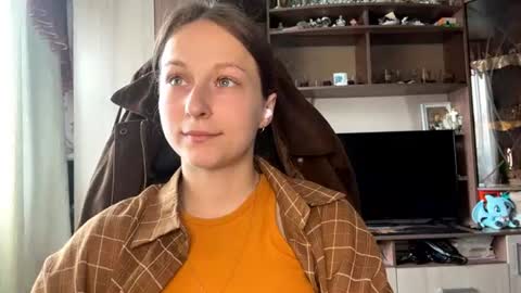 Lena online show from June 18, 9:14 am