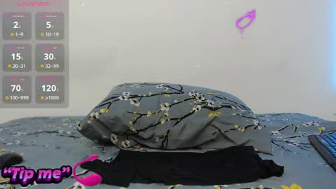 Snapshot of marlon_bighot chatting on September 30, 8:36 am Andres online show from September 30, 8:36 am