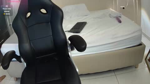 Marnie Gray online show from November 17, 8:11 pm