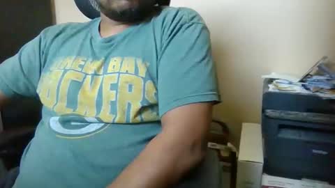 Married Horny Guy online show from May 18, 1:17 pm