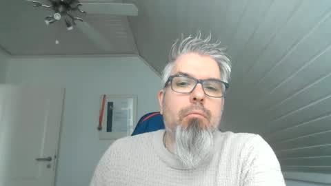 marriedcock1980 online show from March 17, 9:25 am