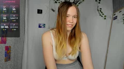 marryjanes online show from March 30, 7:14 pm