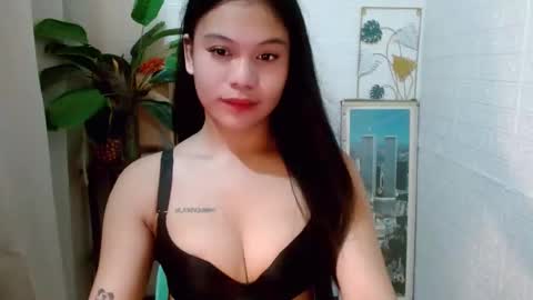 Wenwen online show from December 9, 7:07 pm