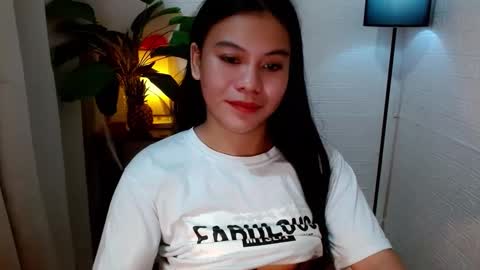 Wenwen online show from December 15, 1:11 pm