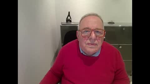 martin_1947 online show from February 27, 5:37 pm