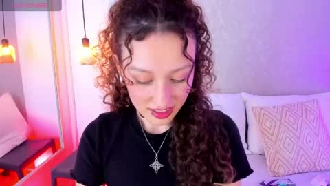 mari online show from April 21, 1:42 am