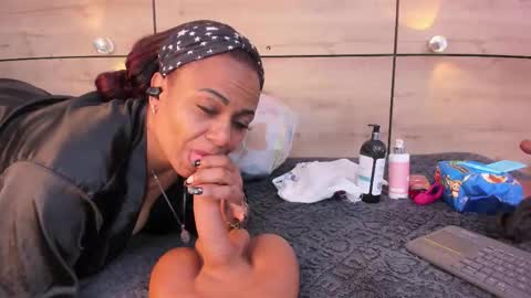 martina touss  online show from March 5, 1:20 pm