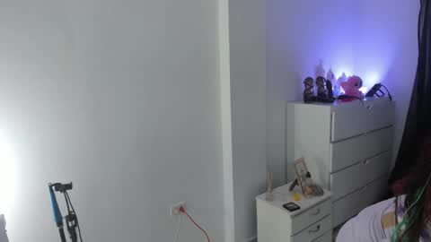 ...  ... online show from February 23, 8:55 pm