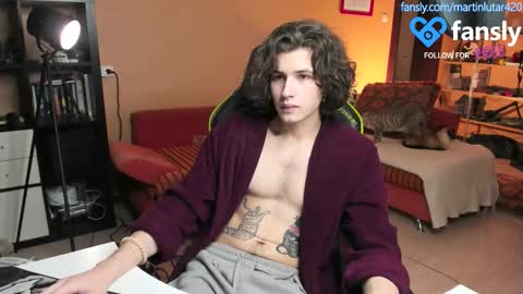 Snapshot of martinlutar420 chatting on October 22, 6:05 am Daddy Marty online show from October 22, 6:05 am