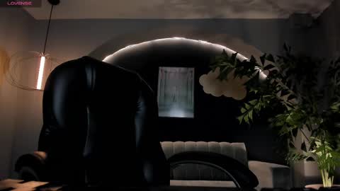 Martinna Bonnet online show from February 9, 10:20 am