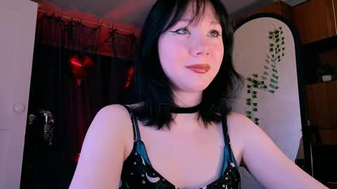 Nancy online show from April 15, 5:49 pm