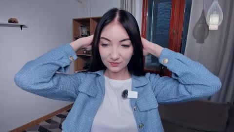 Mary online show from December 5, 8:24 am