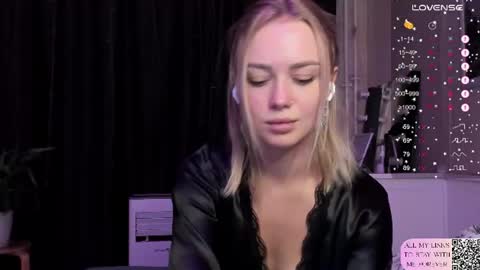Mary online show from July 28, 9:58 pm