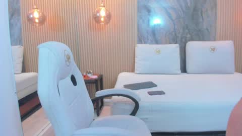  MARY  online show from April 28, 11:36 am