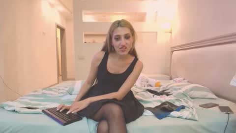 marya442004 online show from September 15, 5:03 pm