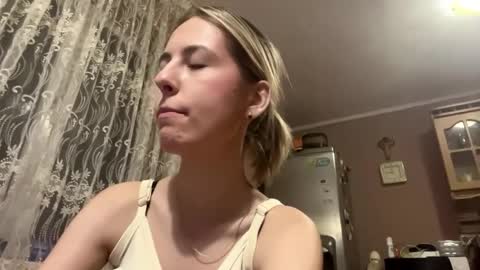 Tessa  online show from March 8, 8:46 pm