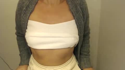 Maryil online show from December 14, 7:36 pm