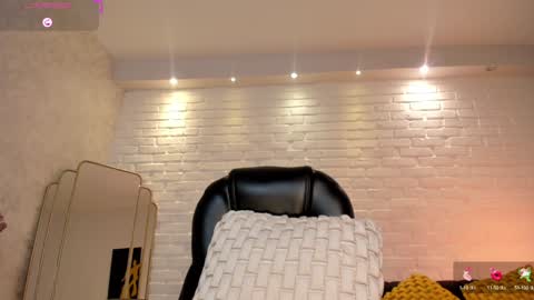  Mary  online show from February 7, 6:02 pm