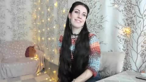 Snapshot of marylou_ chatting on December 4, 7:00 am Mary Lou online show from December 4, 7:00 am