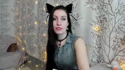 Snapshot of marylou_ chatting on December 6, 6:31 am Mary Lou online show from December 6, 6:31 am