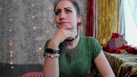 Snapshot of marylou_ chatting on December 25, 7:46 am Mary Lou online show from December 25, 7:46 am