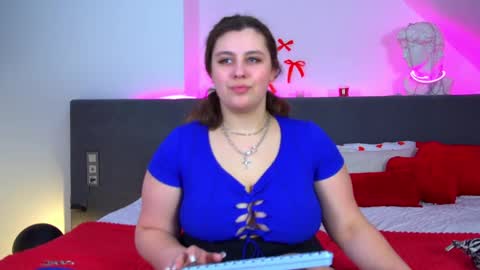 MaryMurrays online show from February 26, 7:01 am