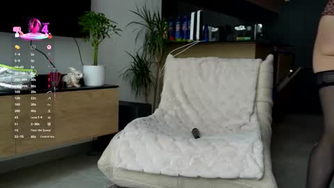 Marina online show from October 25, 9:52 am