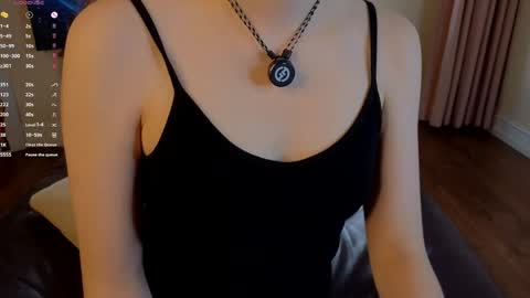 Hi Im Olivia Im new here3 online show from June 6, 7:03 am