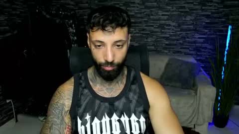 masculineguy69 online show from June 19, 7:09 pm