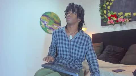 MARSHALL LEE online show from March 3, 7:21 pm