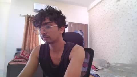 Mask Boy online show from October 8, 5:02 am