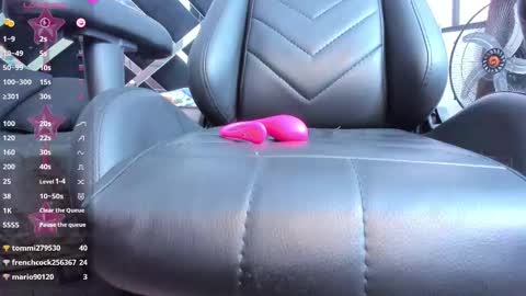 Scarlet  online show from March 6, 11:04 pm