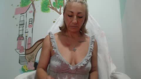 massiel ferreti online show from April 10, 11:20 pm