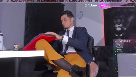 I am Massimo online show from October 17, 12:25 am