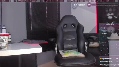 I am Massimo online show from October 22, 2:08 pm