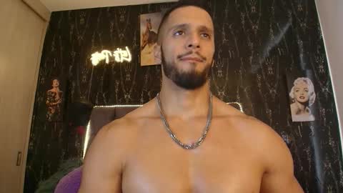 massimo_greco2 online show from February 2, 9:44 pm