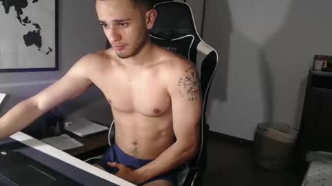 massimo online show from September 19, 2:37 am