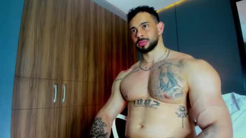 massimo online show from March 14, 3:10 am