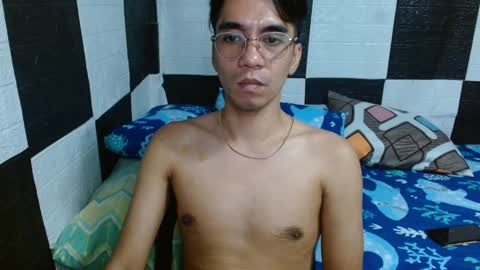 massive_boner02 online show from December 6, 6:33 pm